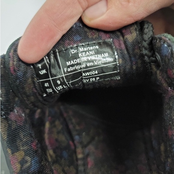 Dr. Martins Keani
Ladies size 9 - Picture 3 of 12